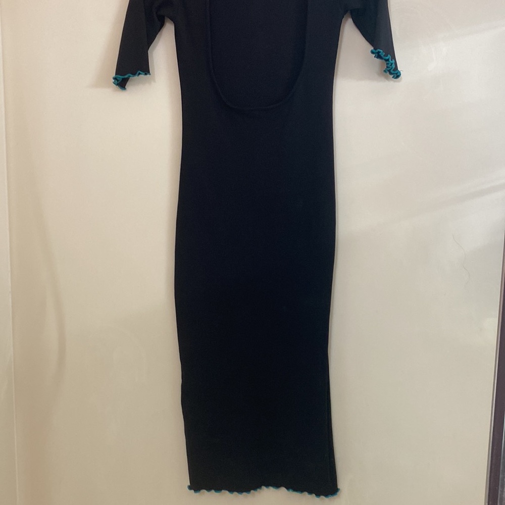 Dress - Picture 4 of 9